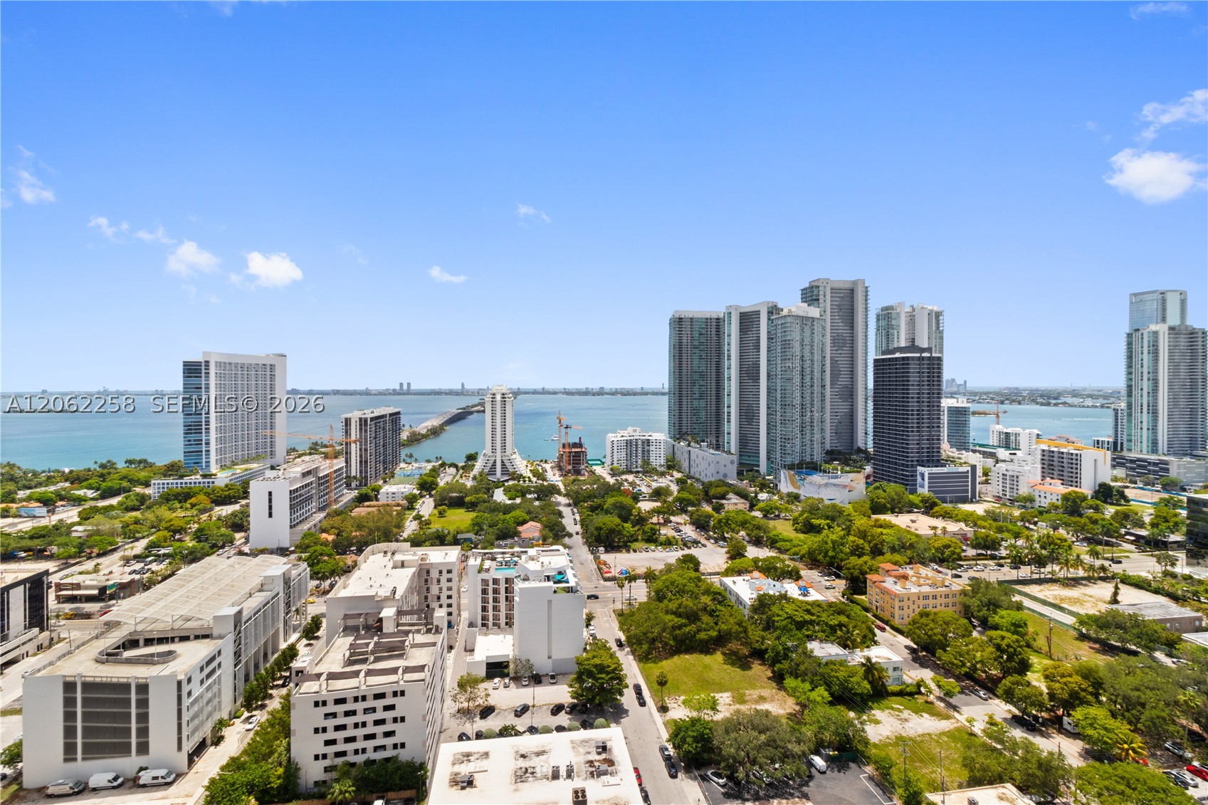 121 NE 34th St #2807, Miami FL 33137