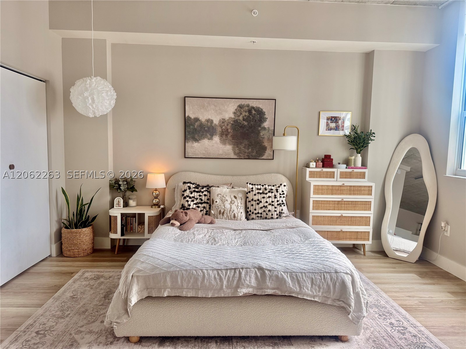 133 NE 2nd Ave #2405, Miami FL 33132
