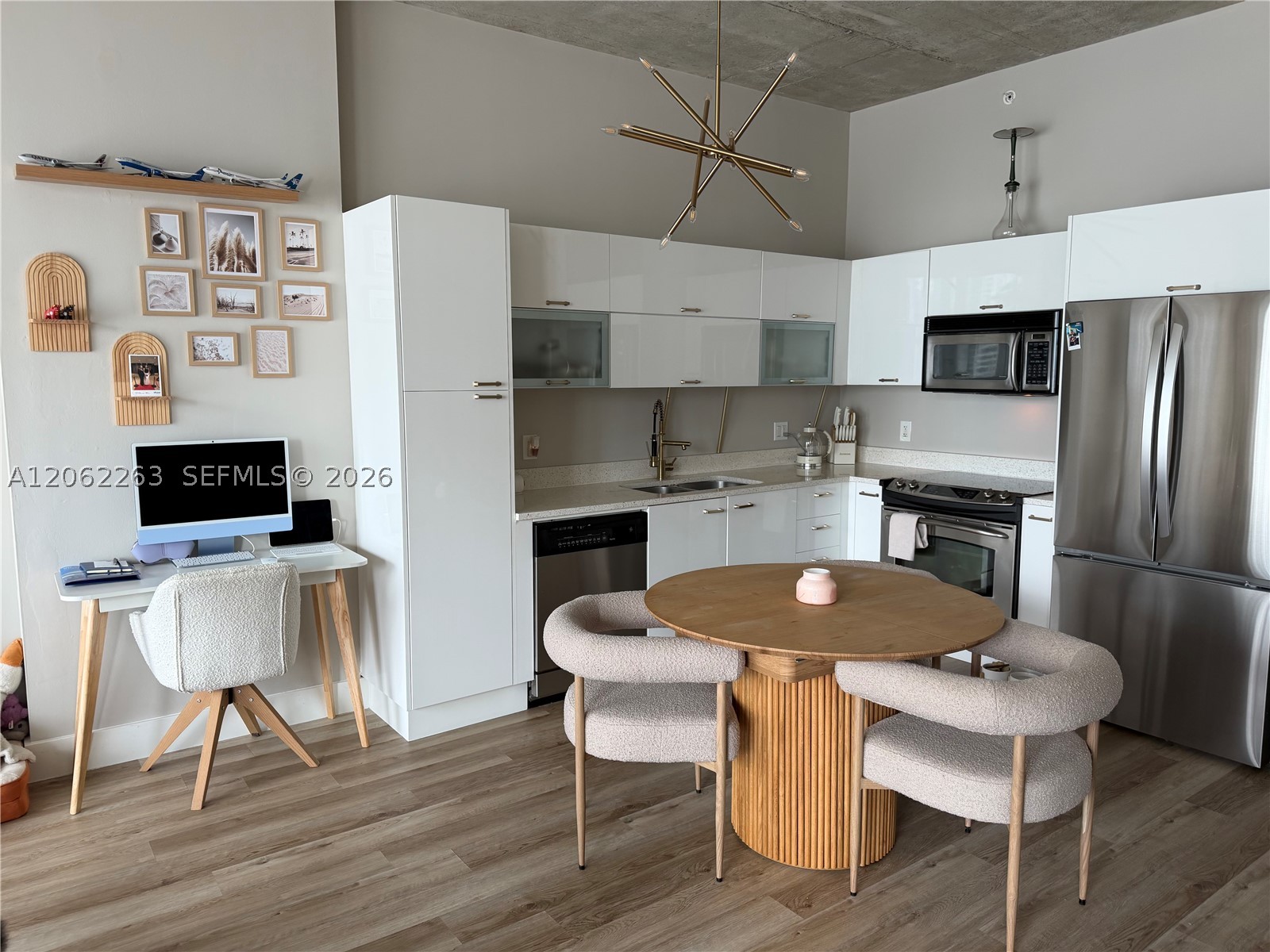 133 NE 2nd Ave #2405, Miami FL 33132