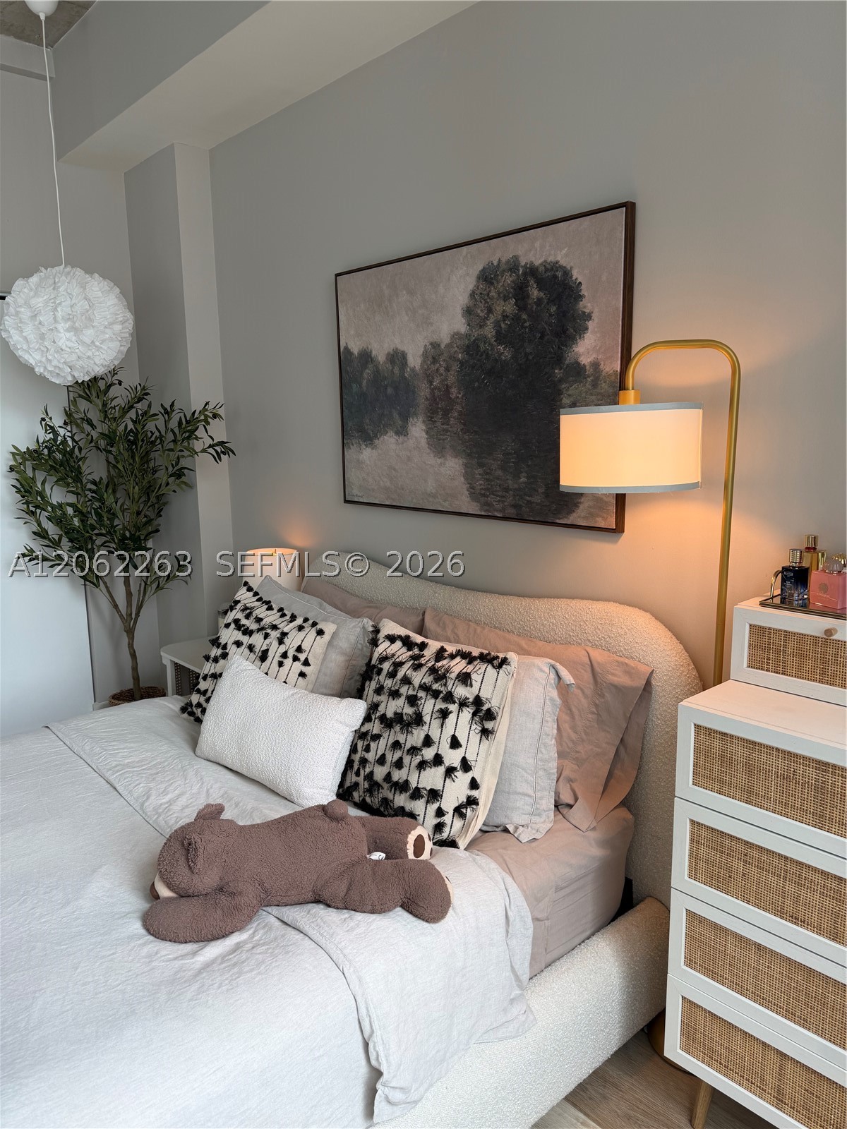 133 NE 2nd Ave #2405, Miami FL 33132