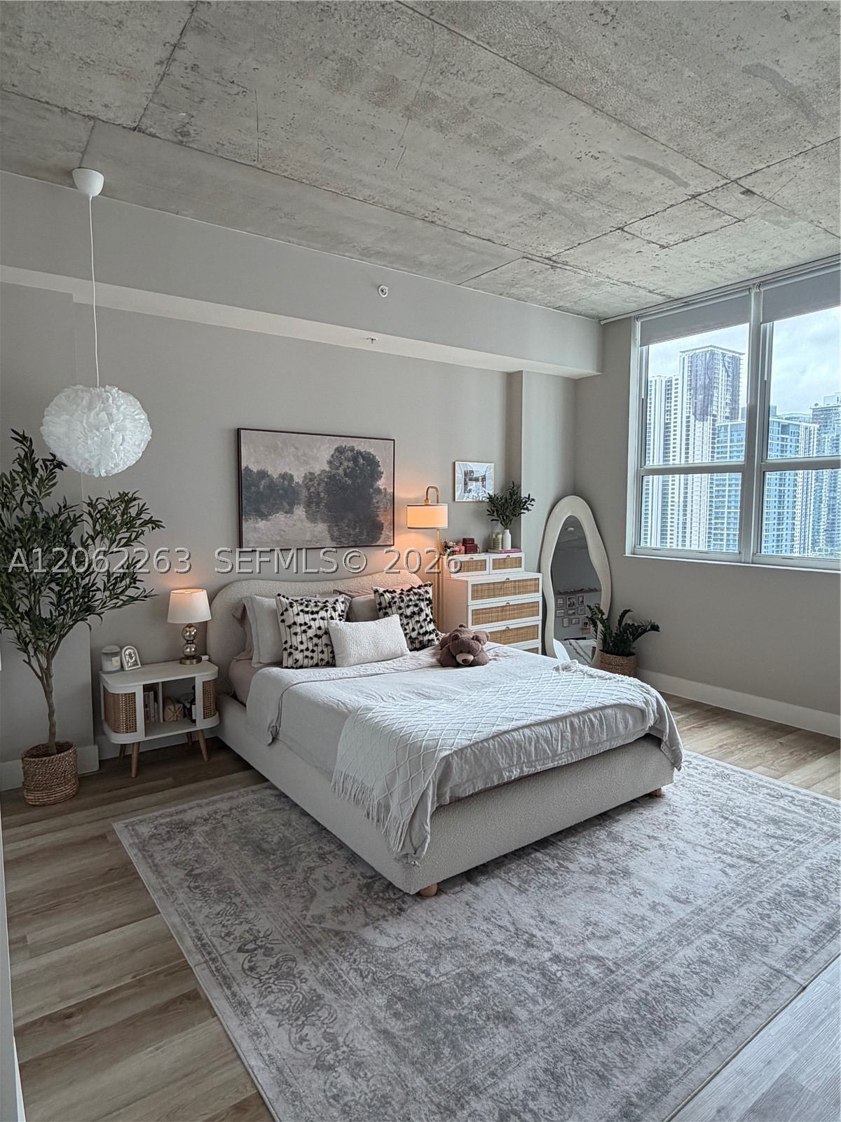 133 NE 2nd Ave #2405, Miami FL 33132