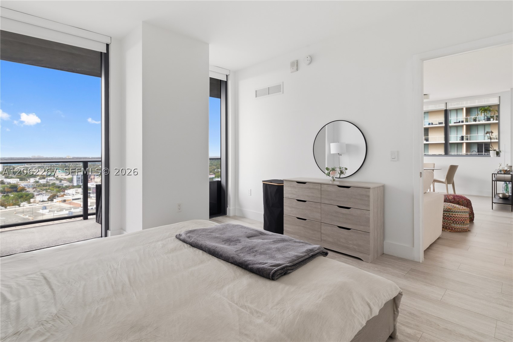 121 NE 34th St #2109, Miami FL 33137