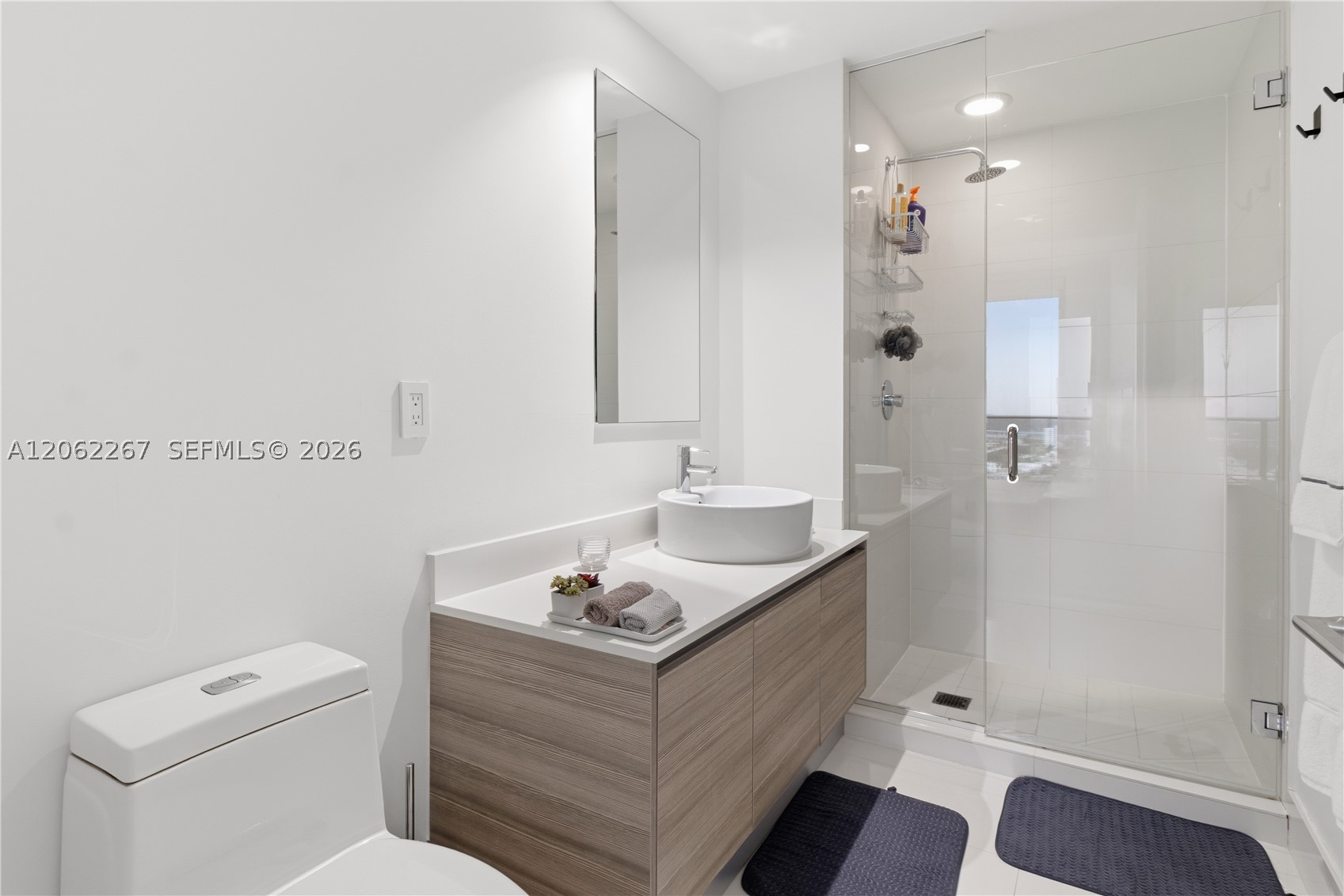 121 NE 34th St #2109, Miami FL 33137