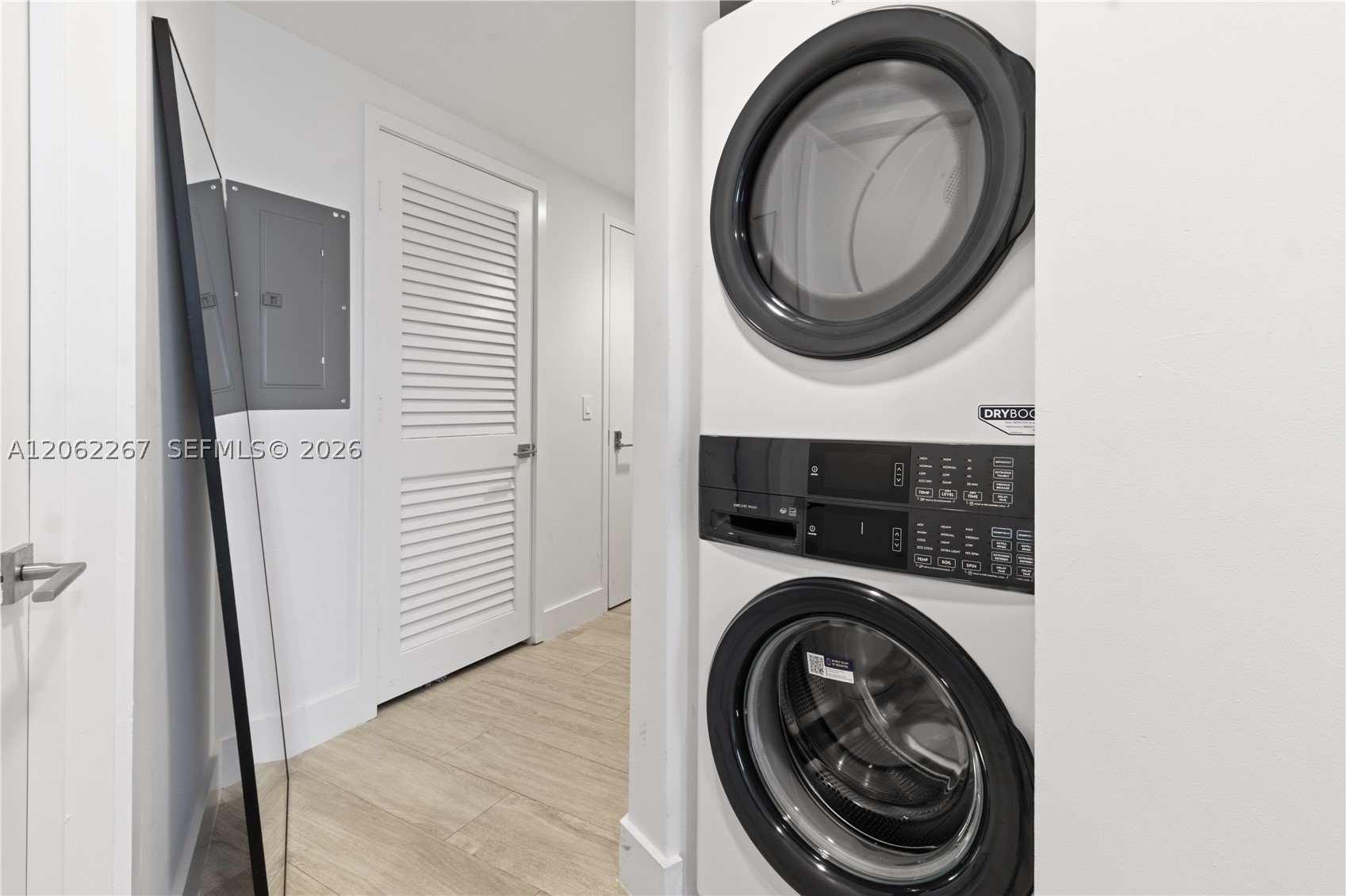 121 NE 34th St #2109, Miami FL 33137