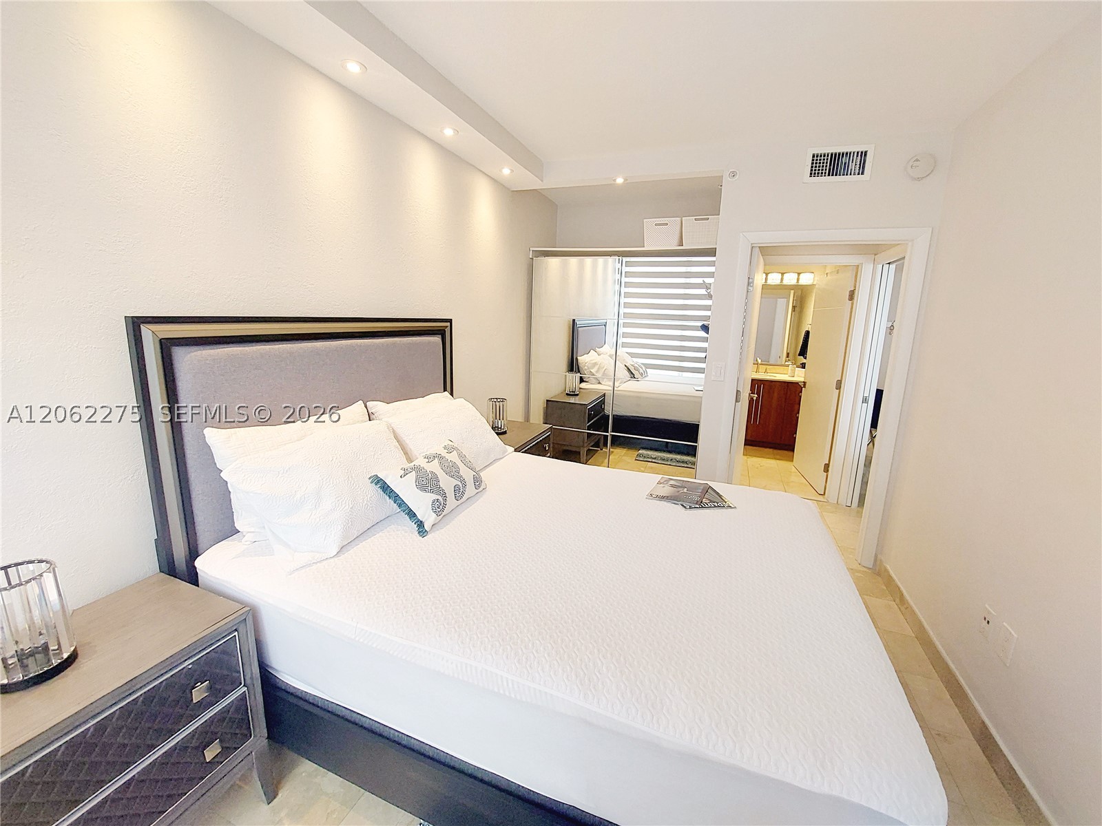6365 Collins Ave #905, Miami Beach FL 33141
