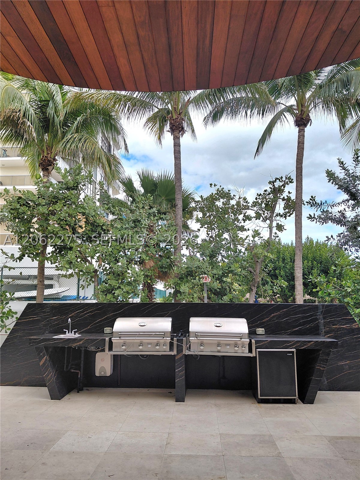 6365 Collins Ave #905, Miami Beach FL 33141