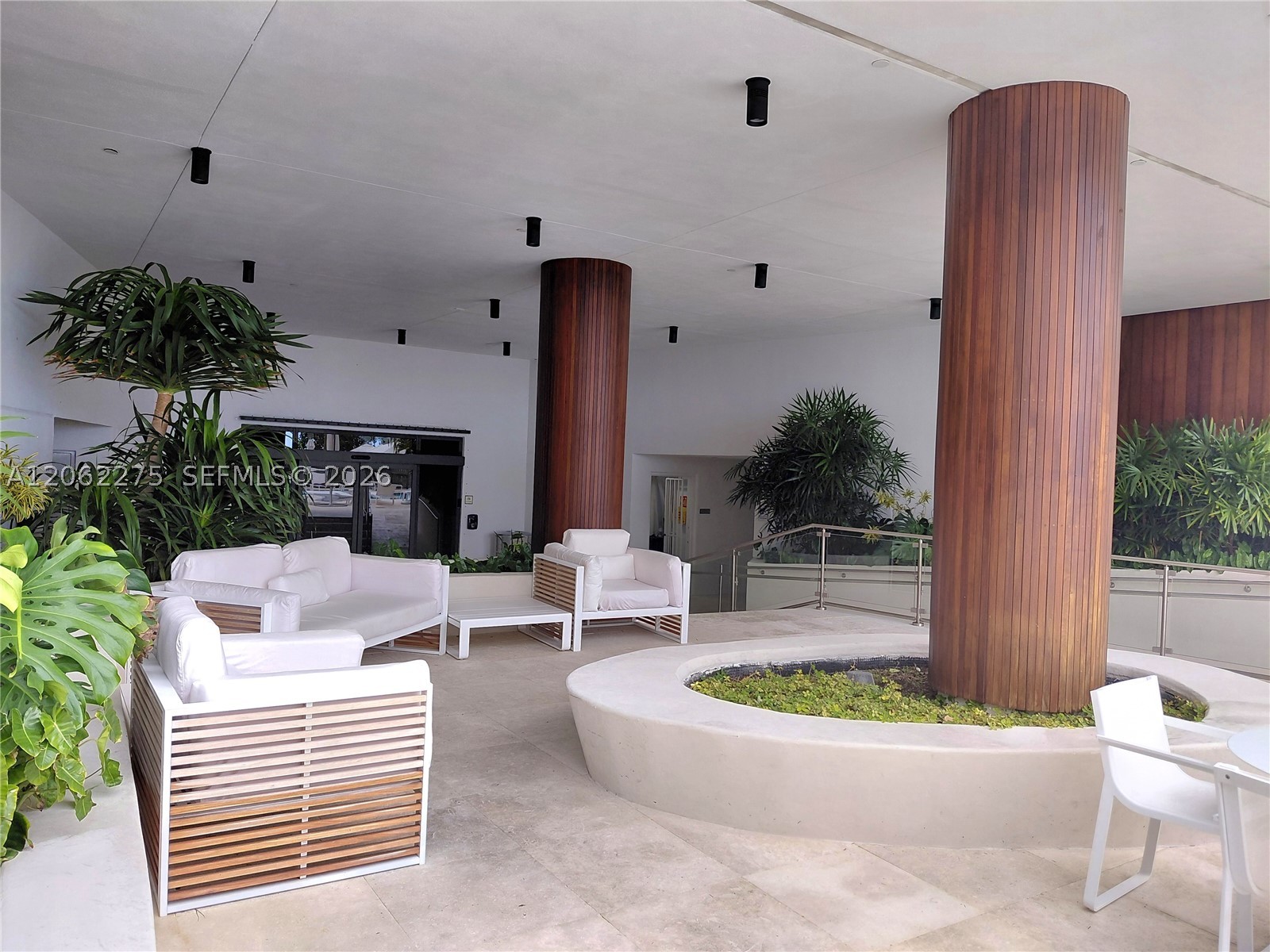 6365 Collins Ave #905, Miami Beach FL 33141
