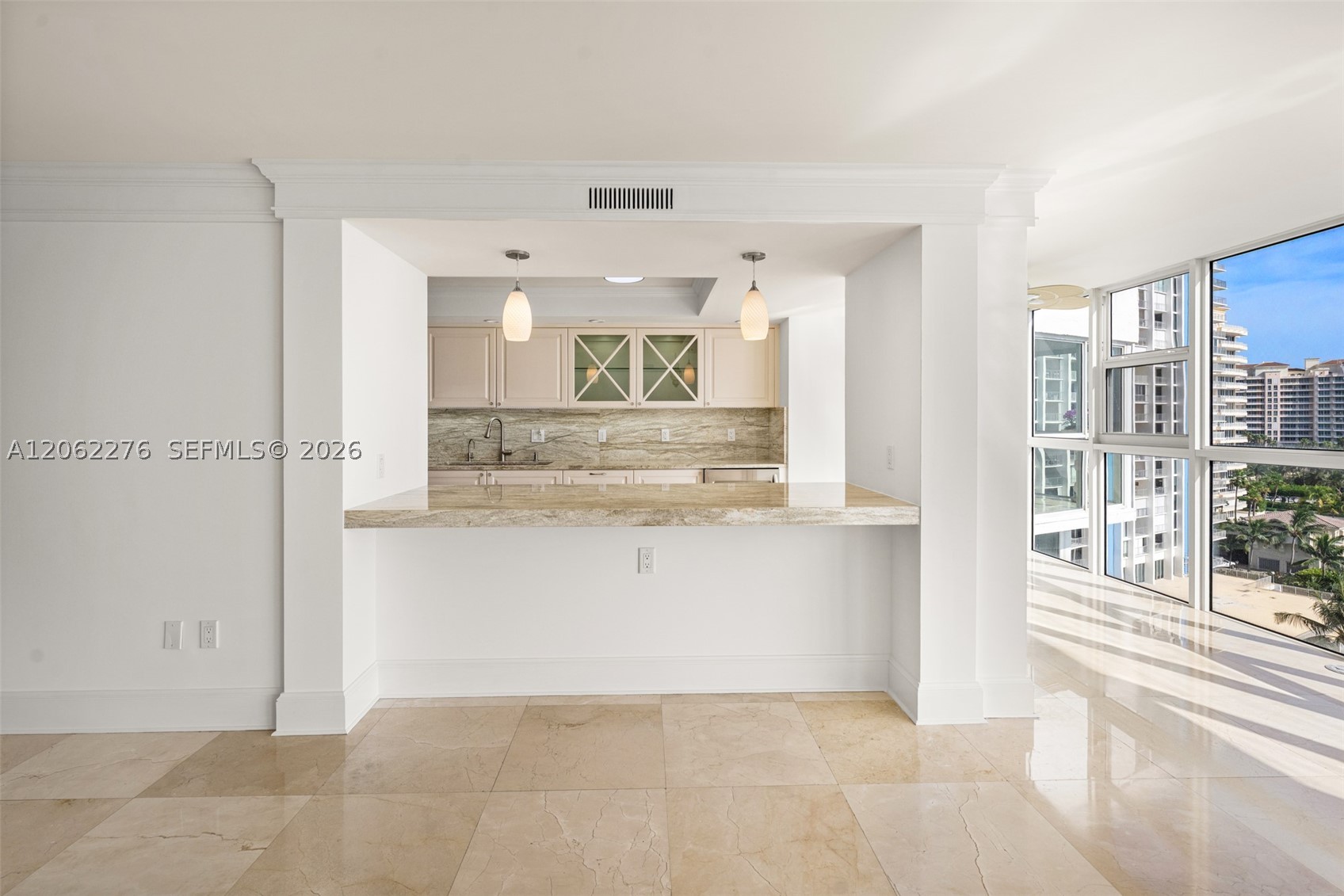 600 Grapetree Dr #11DN, Key Biscayne FL 33149