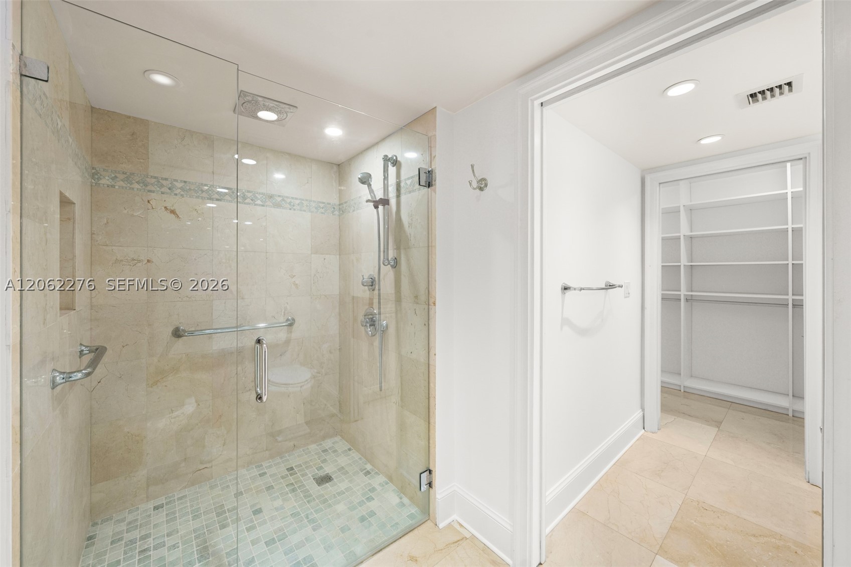600 Grapetree Dr #11DN, Key Biscayne FL 33149