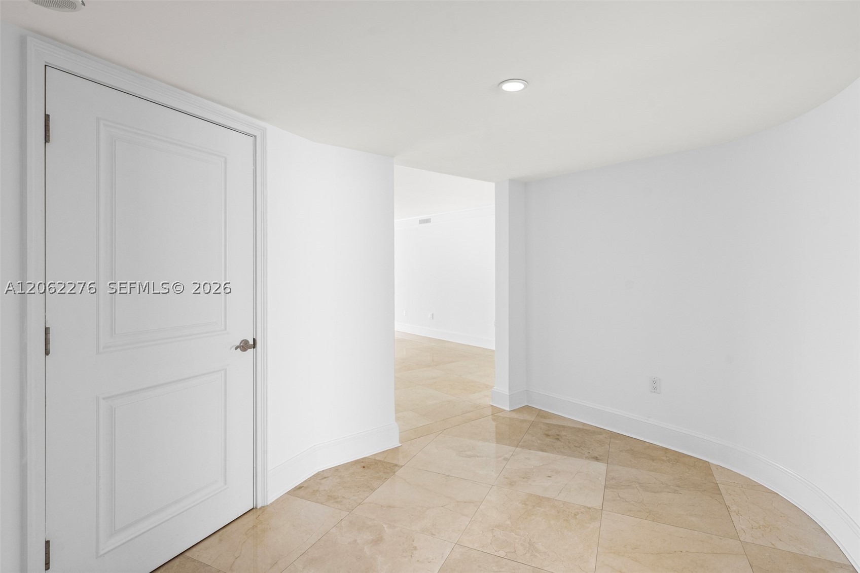 600 Grapetree Dr #11DN, Key Biscayne FL 33149