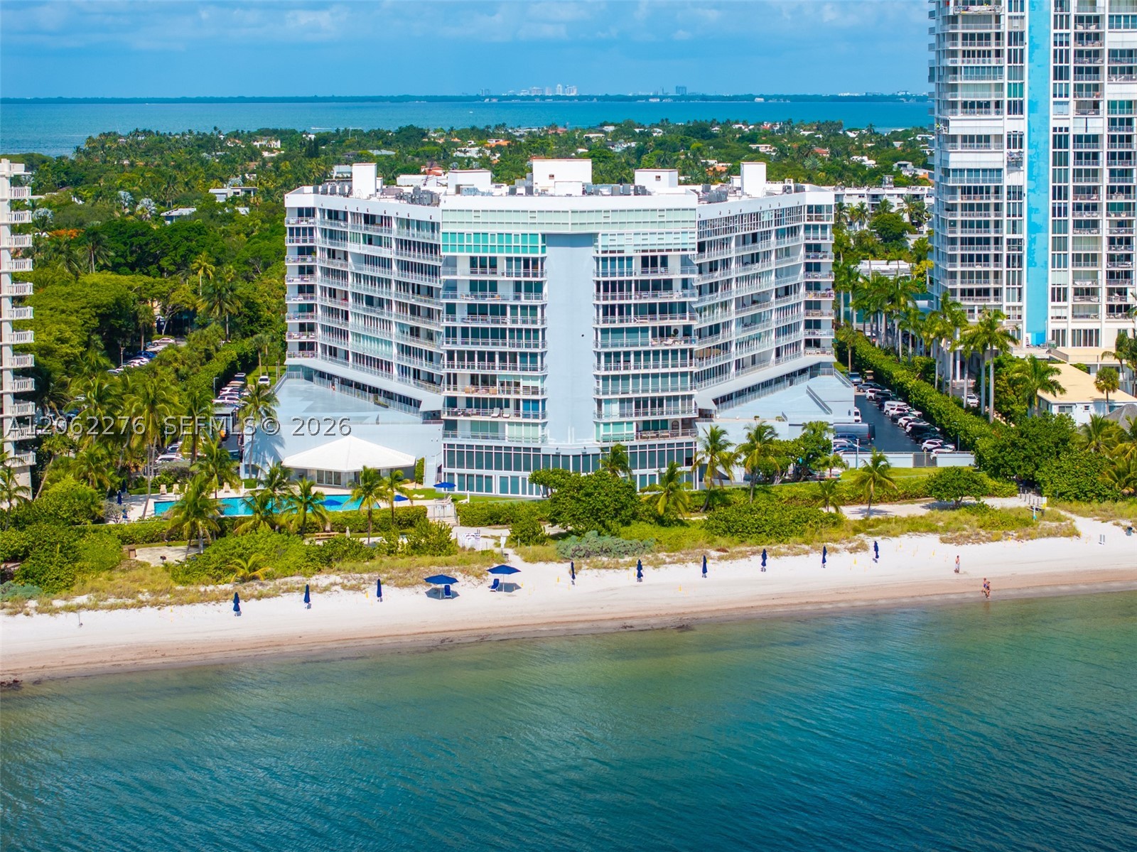 600 Grapetree Dr #11DN, Key Biscayne FL 33149