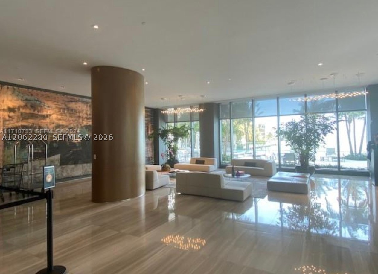 460 NE 28th St #906, Miami FL 33137