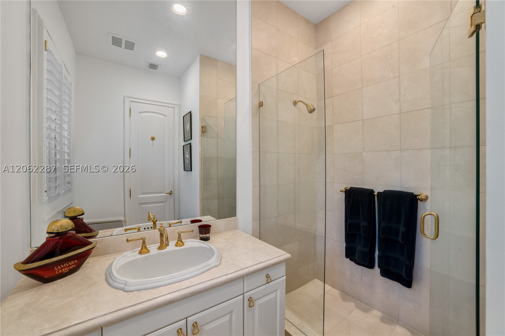 3460 S Moorings Way, Miami FL 33133