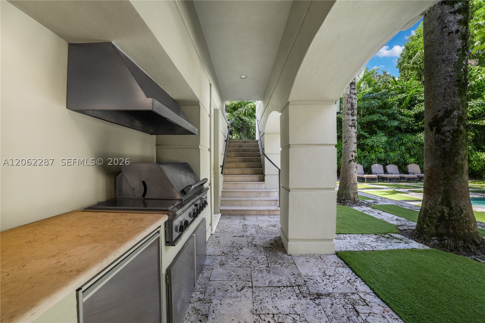3460 S Moorings Way, Miami FL 33133