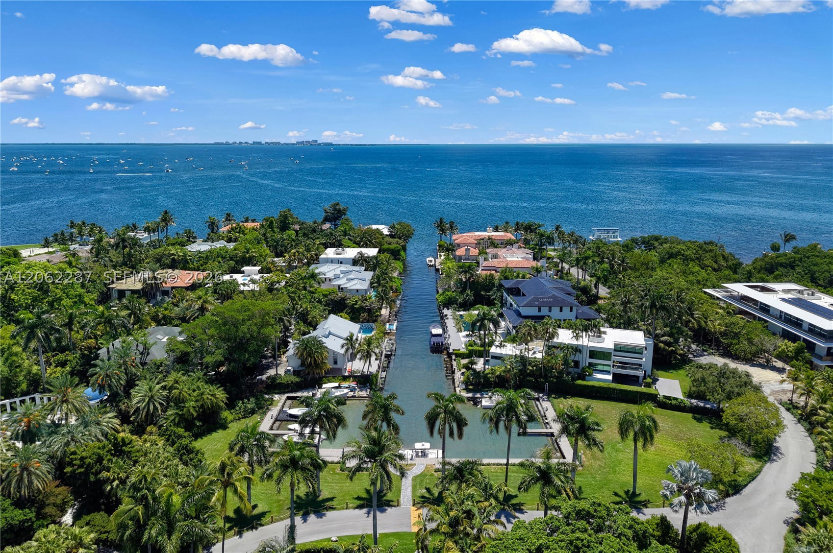 3460 S Moorings Way, Miami FL 33133