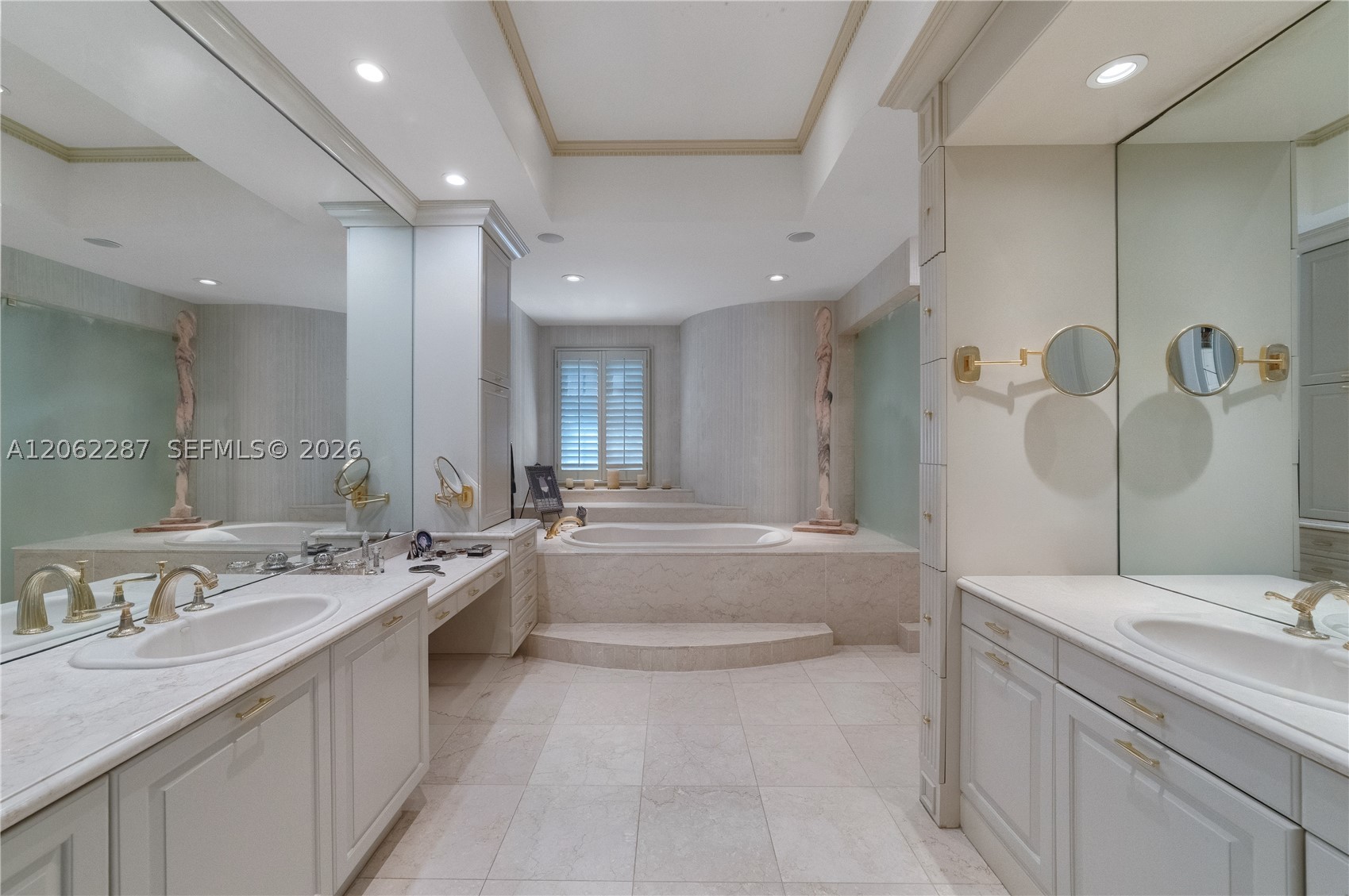 3460 S Moorings Way, Miami FL 33133