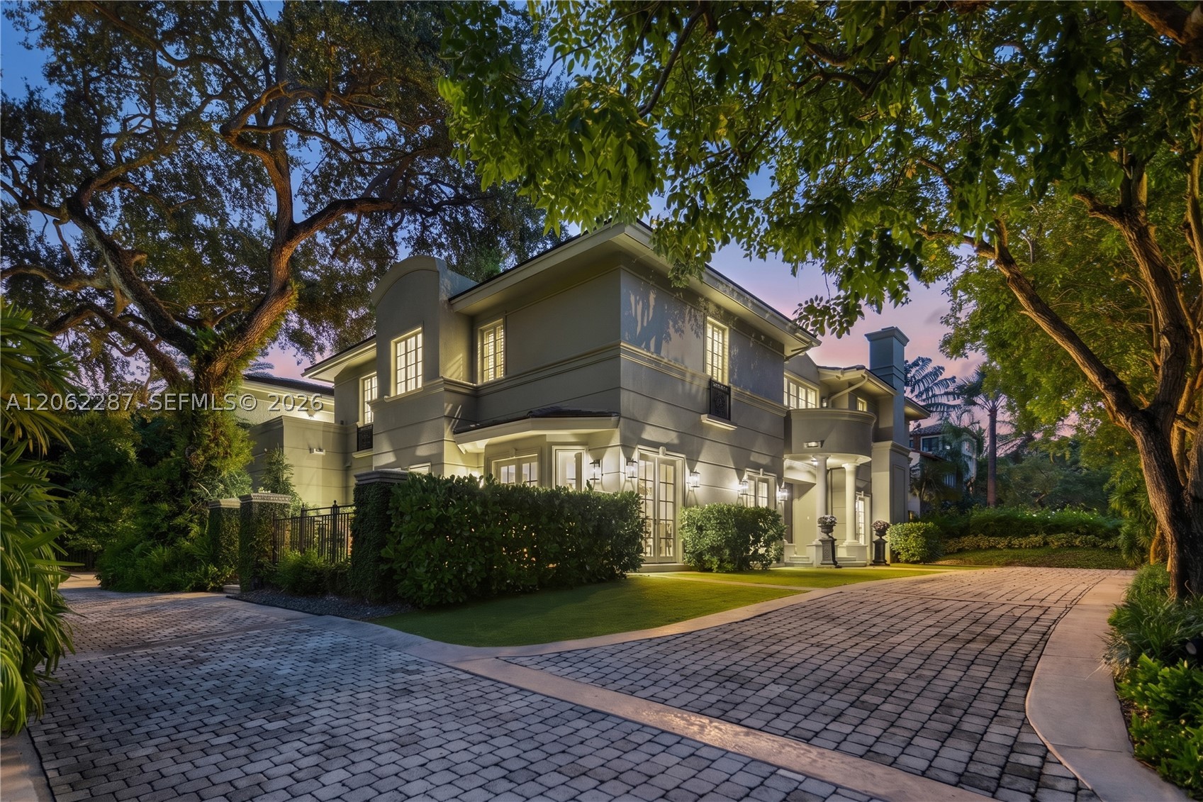 3460 S Moorings Way, Miami FL 33133