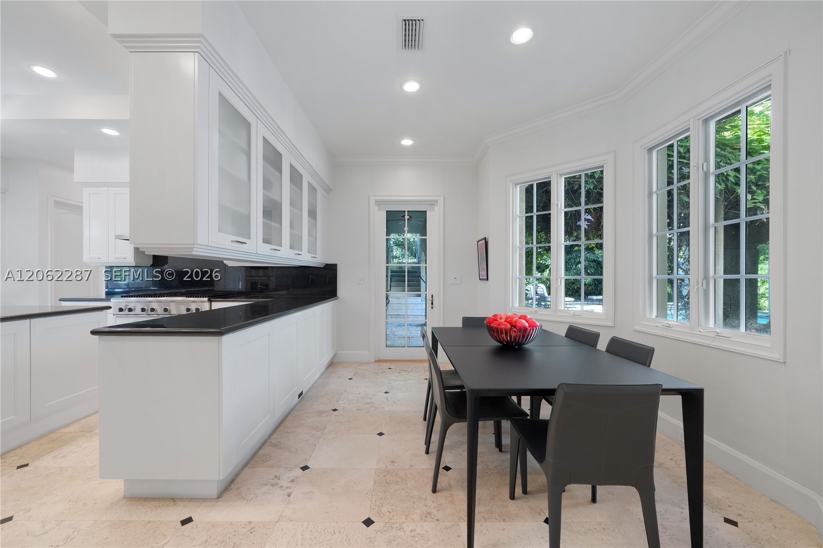 3460 S Moorings Way, Miami FL 33133