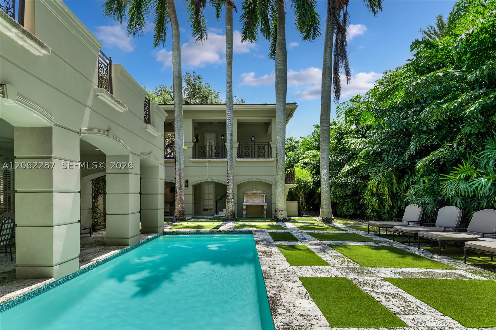 3460 S Moorings Way, Miami FL 33133