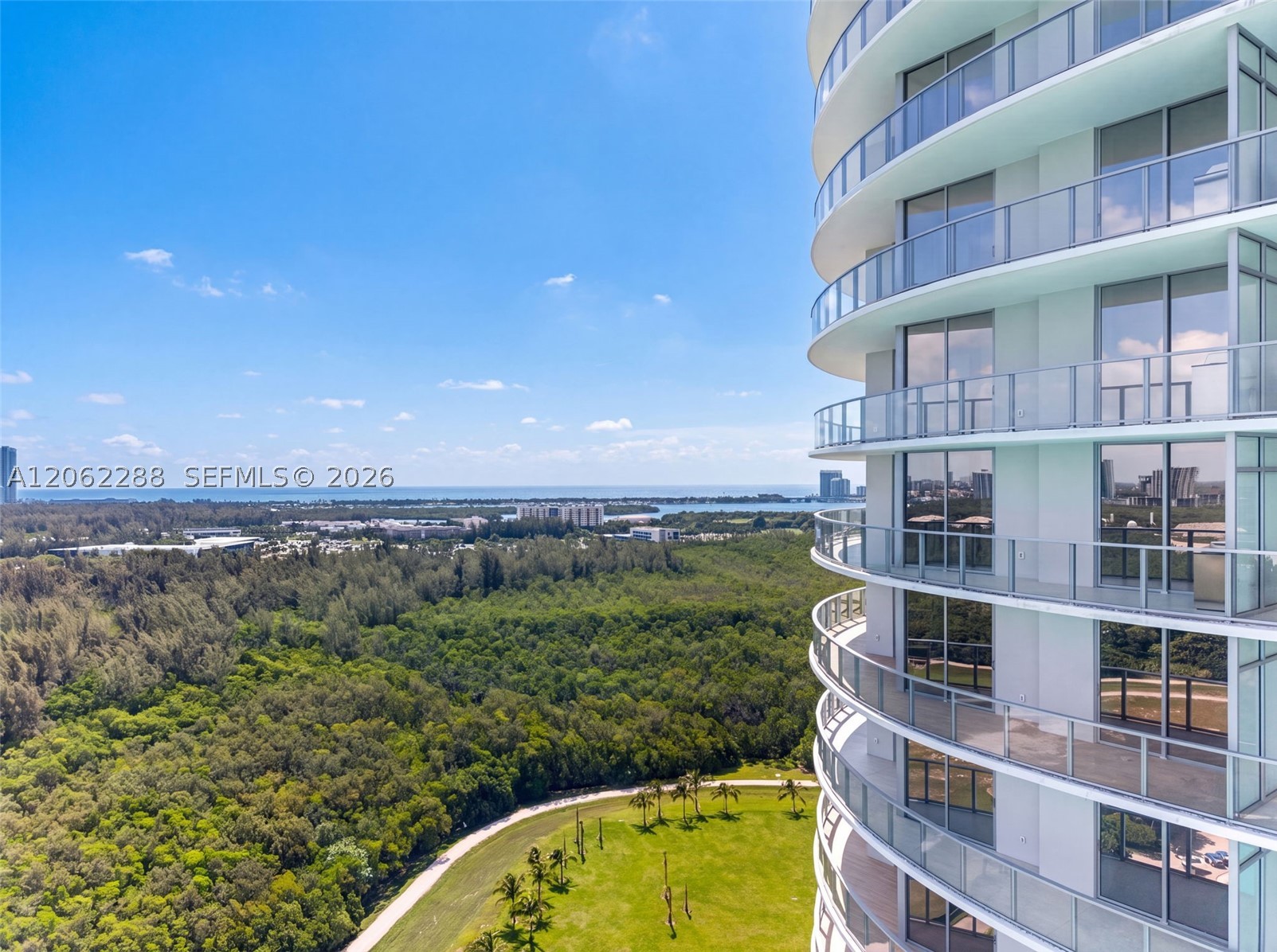 2411 Laguna Circle #2011, North Miami FL 33181