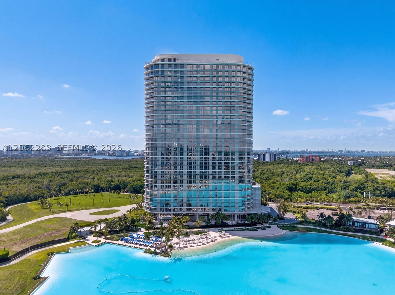 2411 Laguna Circle #2011, North Miami FL 33181