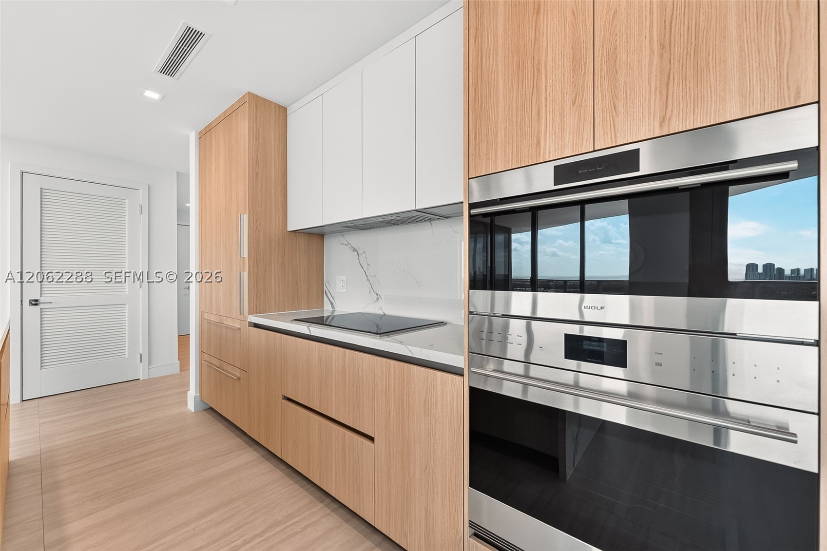 2411 Laguna Circle #2011, North Miami FL 33181