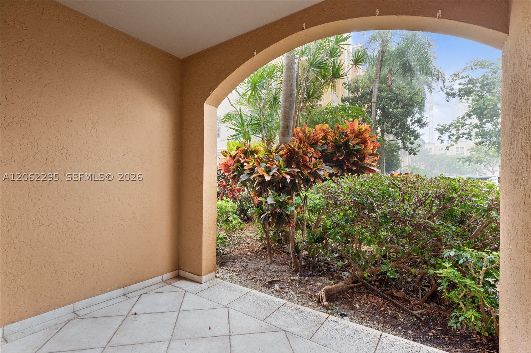 19701 E Country Club Dr #5105, Aventura FL 33180