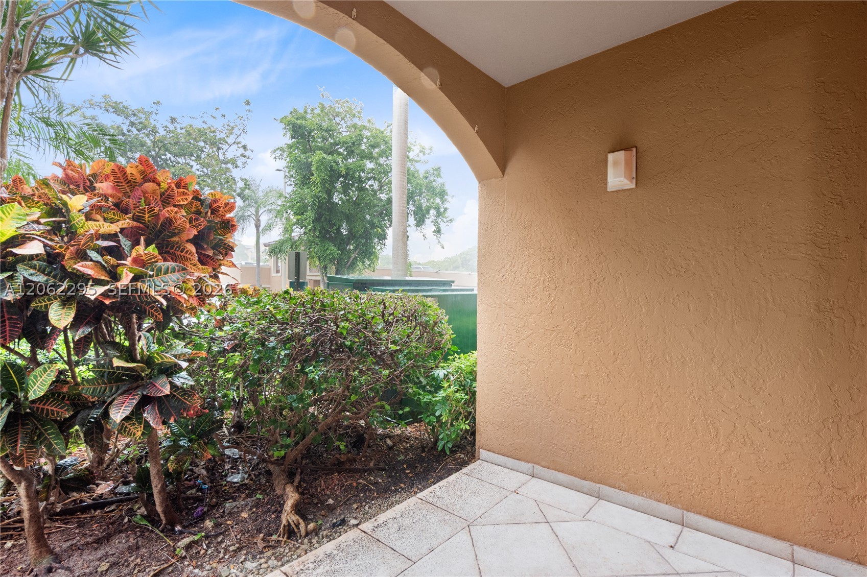 19701 E Country Club Dr #5105, Aventura FL 33180
