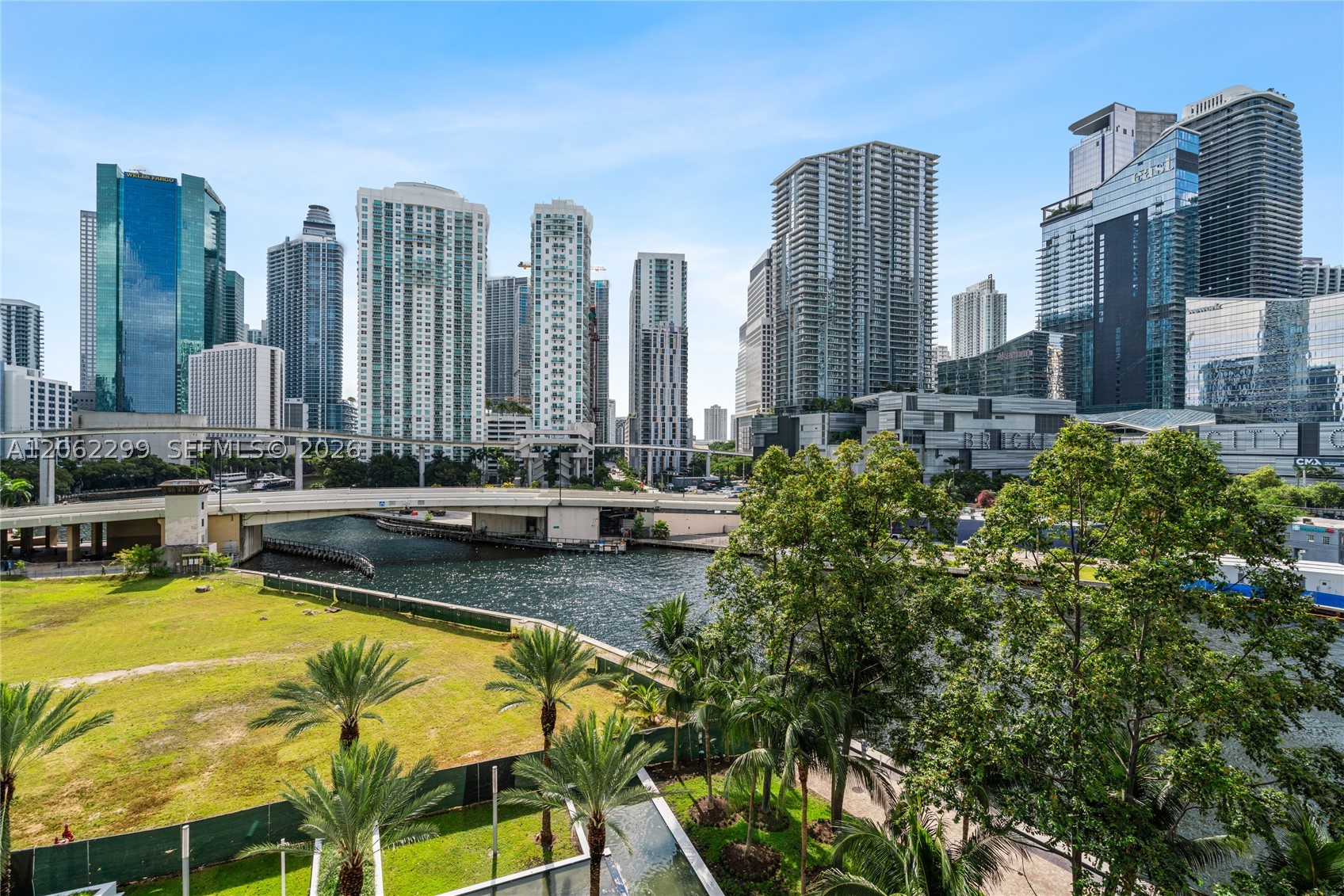 92 SW 3rd St #708, Miami FL 33130