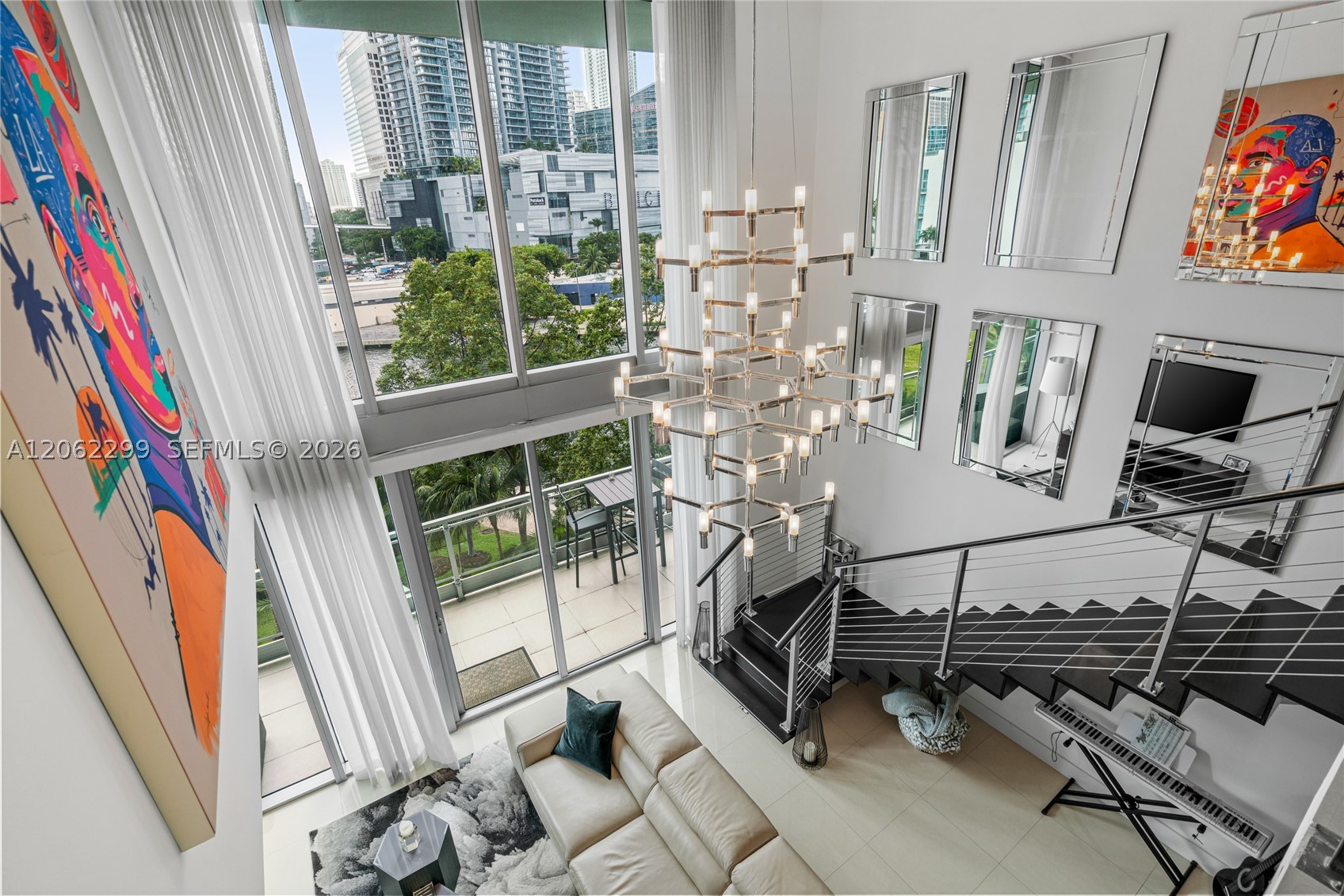 92 SW 3rd St #708, Miami FL 33130