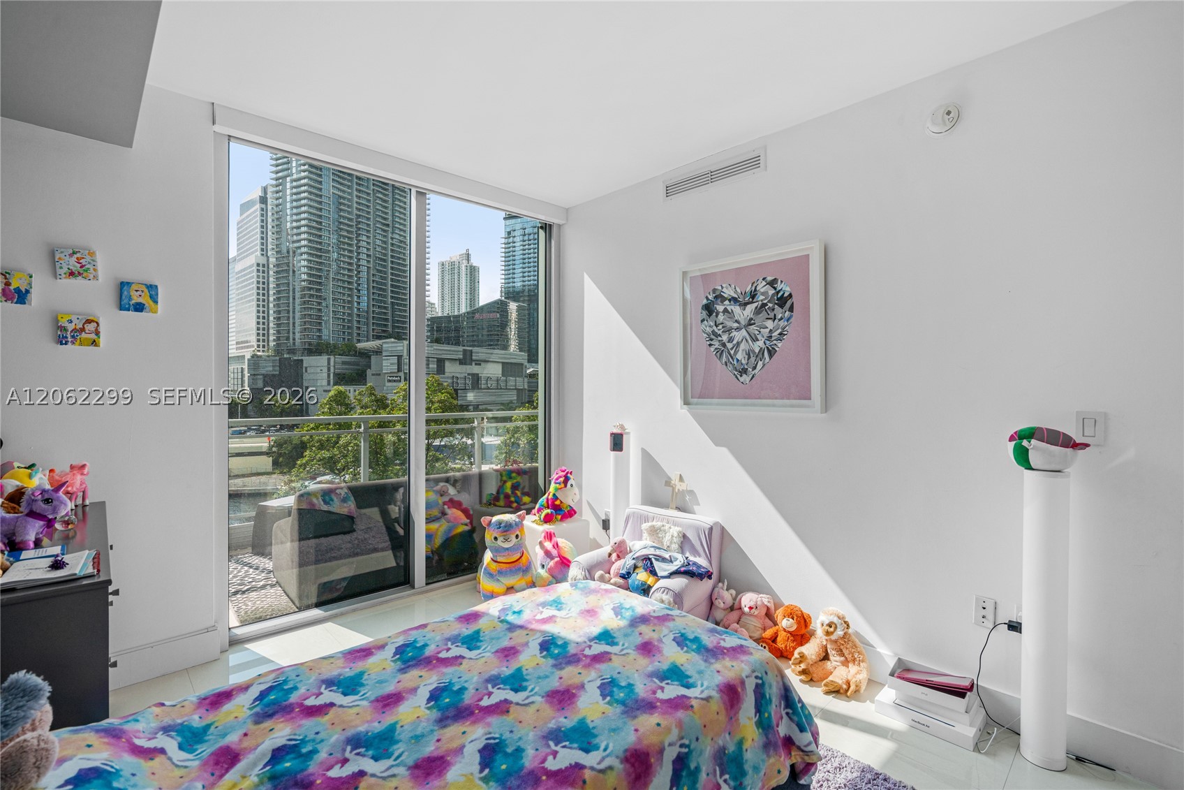 92 SW 3rd St #708, Miami FL 33130
