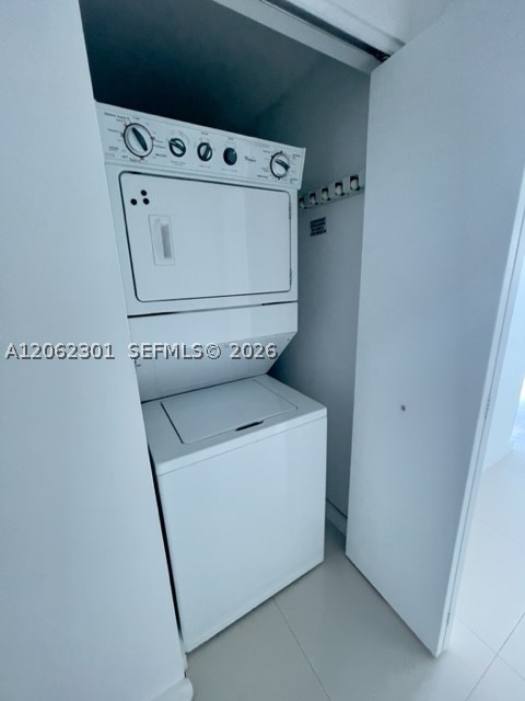 60 SW 13th St #3410, Miami FL 33130