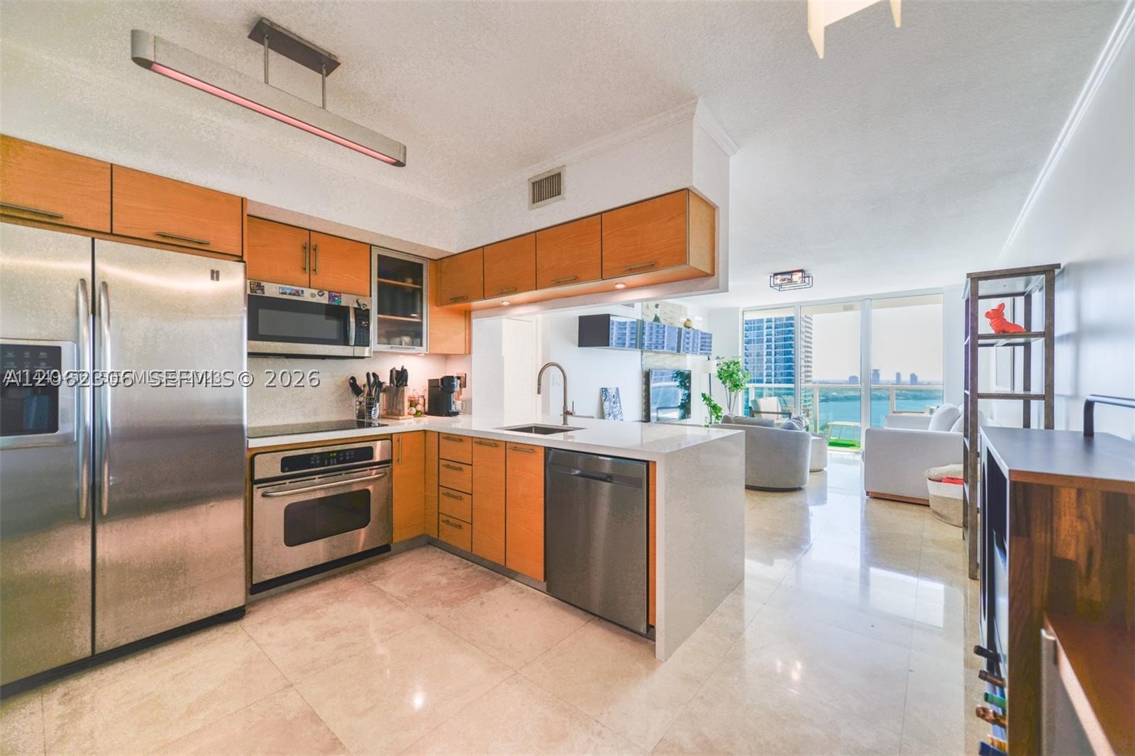 31 SE 5 #3002, Miami FL 33131