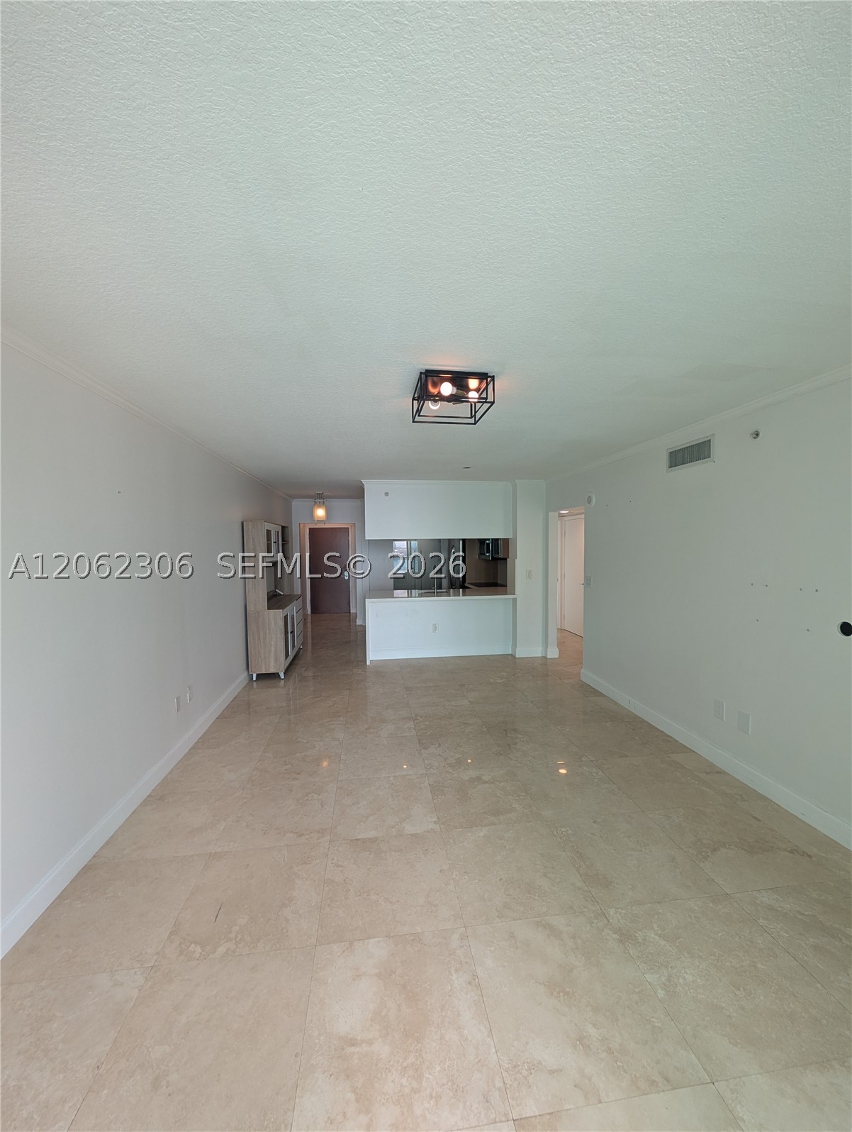 31 SE 5 #3002, Miami FL 33131