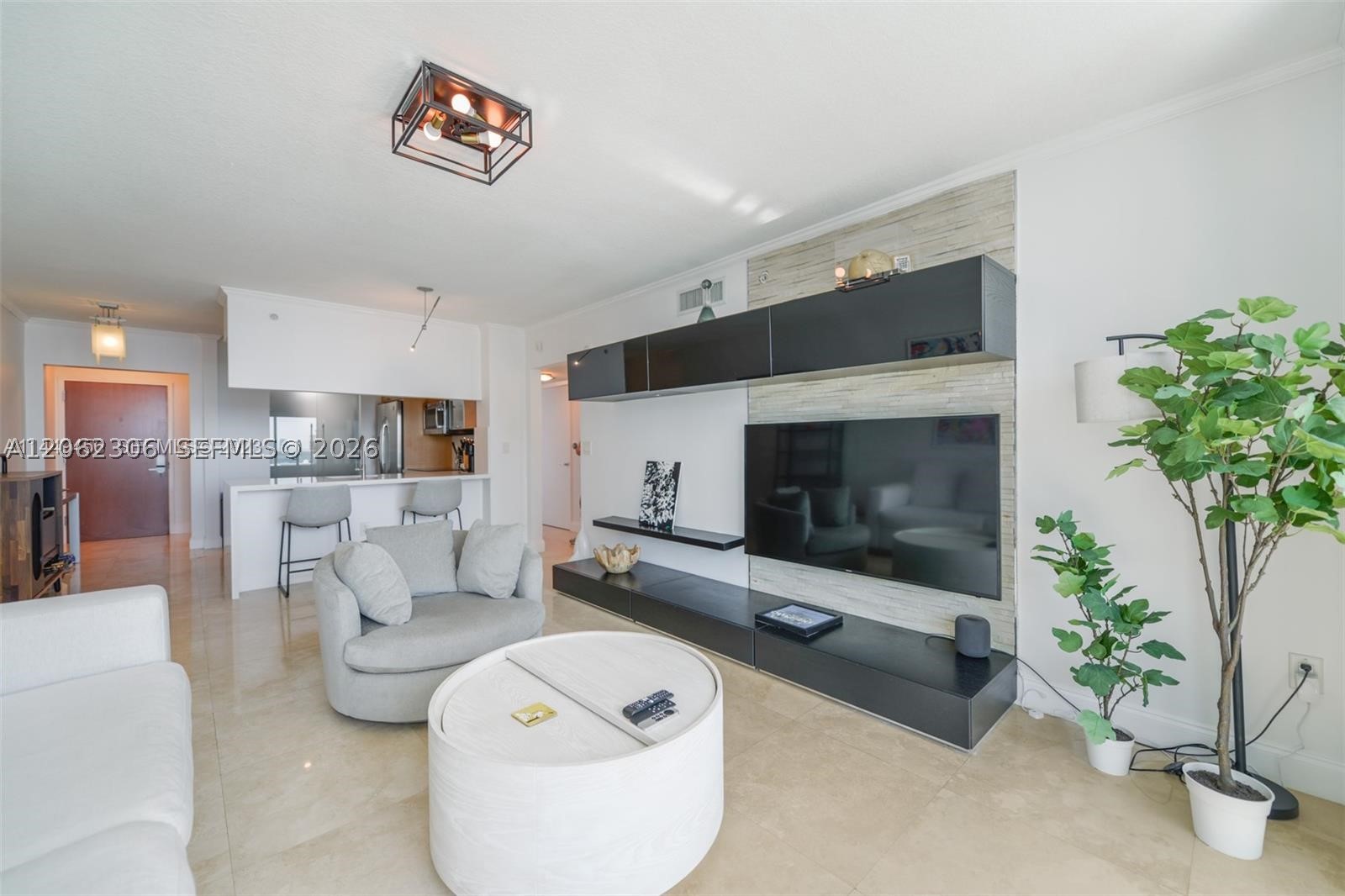 31 SE 5 #3002, Miami FL 33131