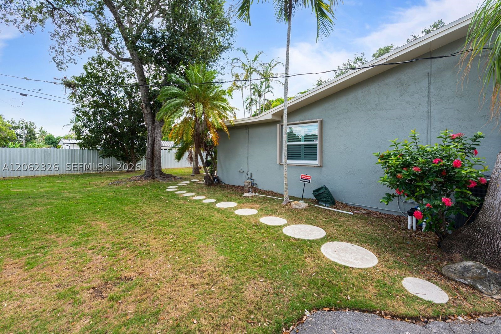 8331 SW 156th St, Palmetto Bay FL 33157