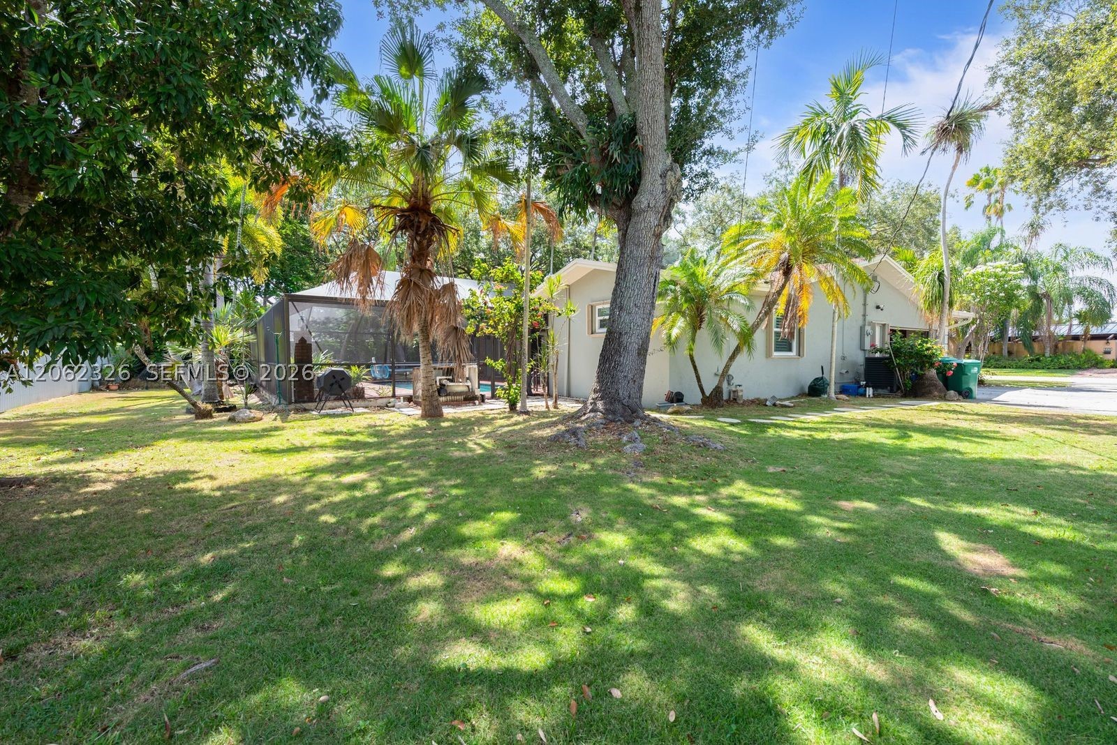 8331 SW 156th St, Palmetto Bay FL 33157
