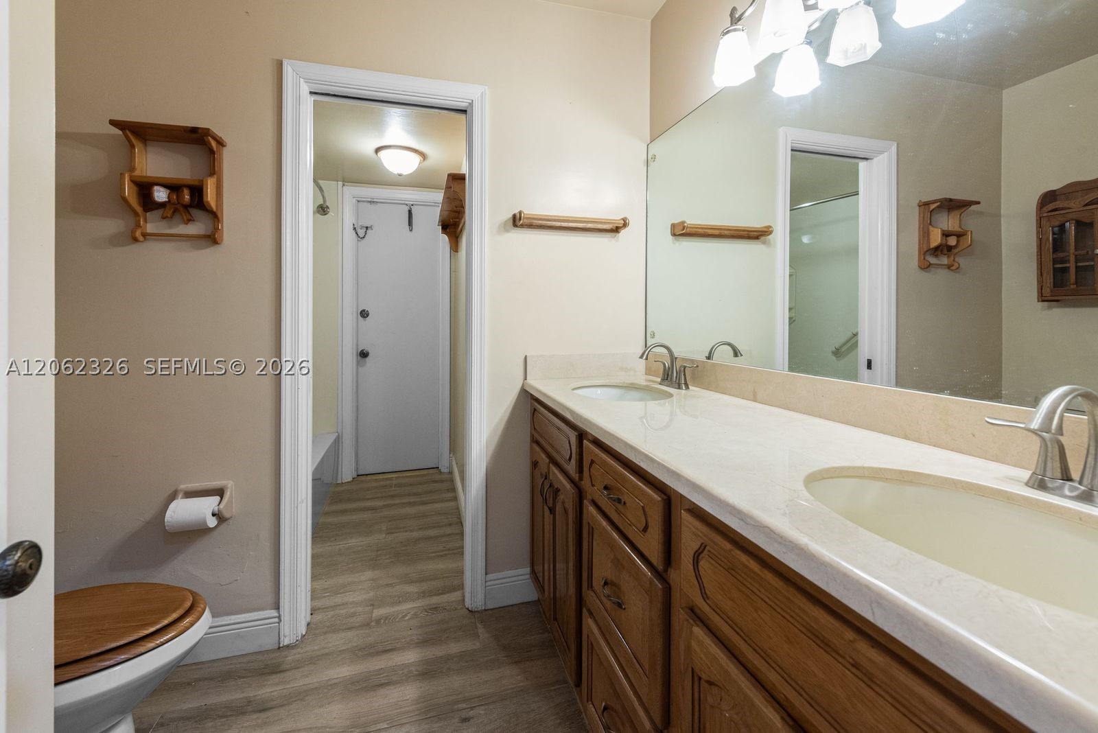 8331 SW 156th St, Palmetto Bay FL 33157