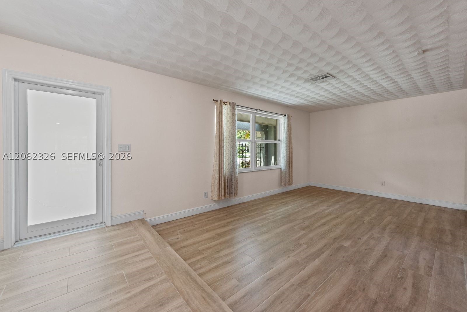 8331 SW 156th St, Palmetto Bay FL 33157