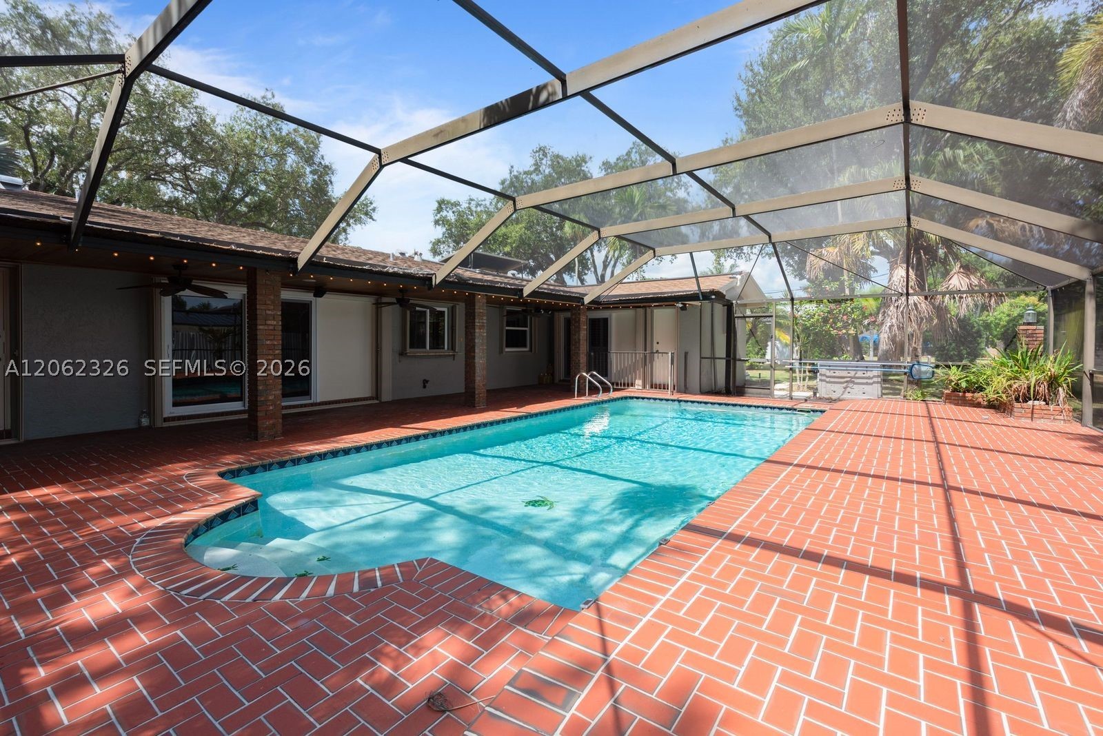8331 SW 156th St, Palmetto Bay FL 33157