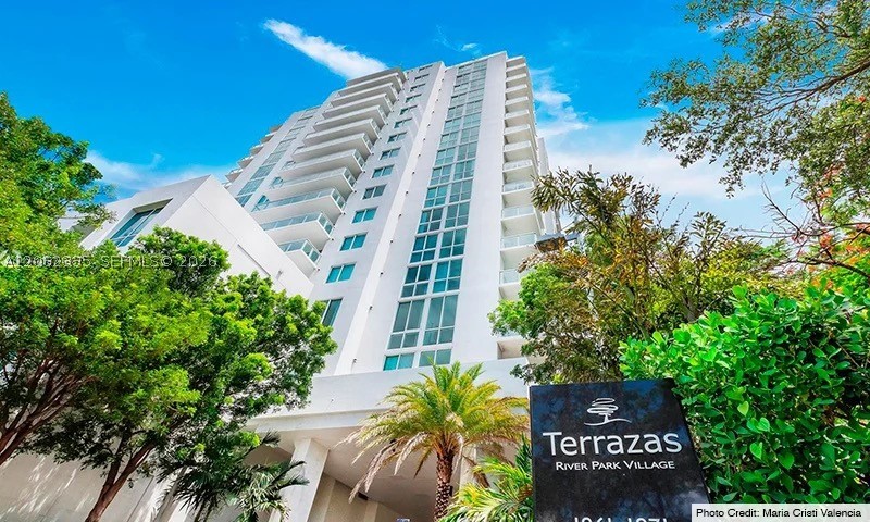 1871 NW S River Dr #801, Miami FL 33125