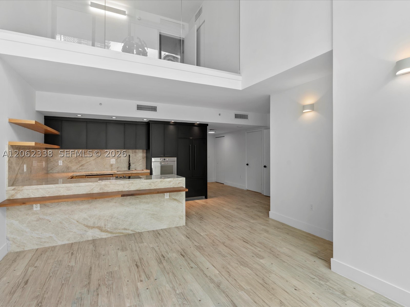 92 SW 3rd St #704, Miami FL 33130