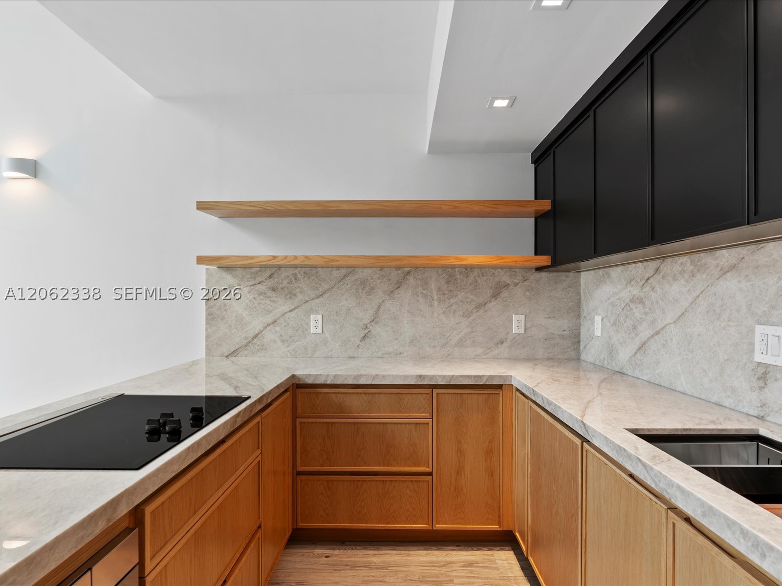 92 SW 3rd St #704, Miami FL 33130