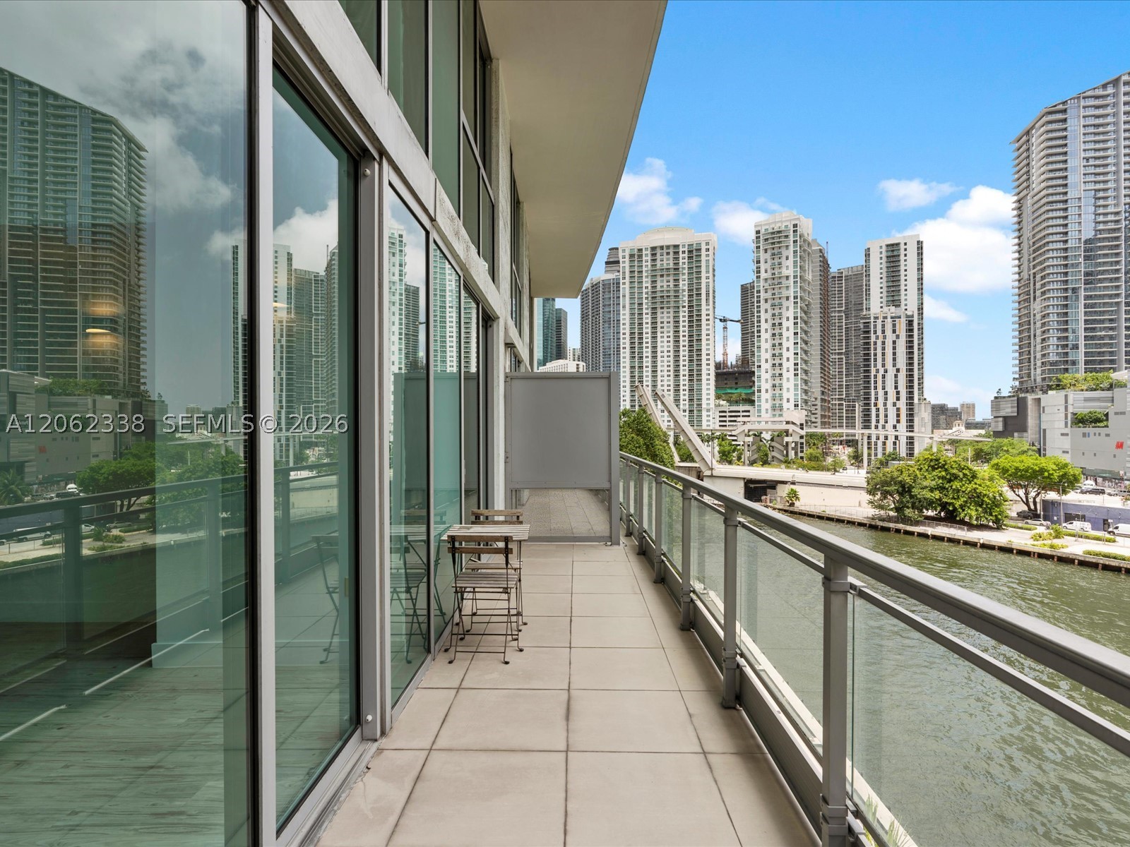 92 SW 3rd St #704, Miami FL 33130