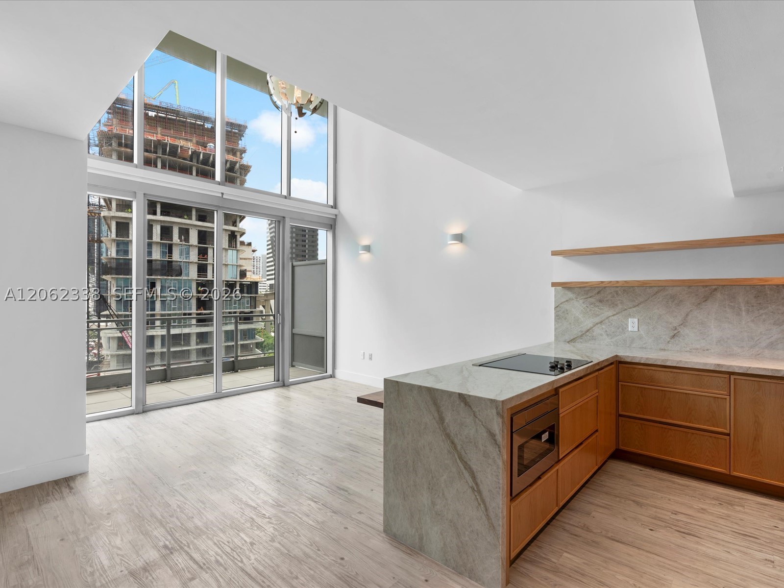 92 SW 3rd St #704, Miami FL 33130