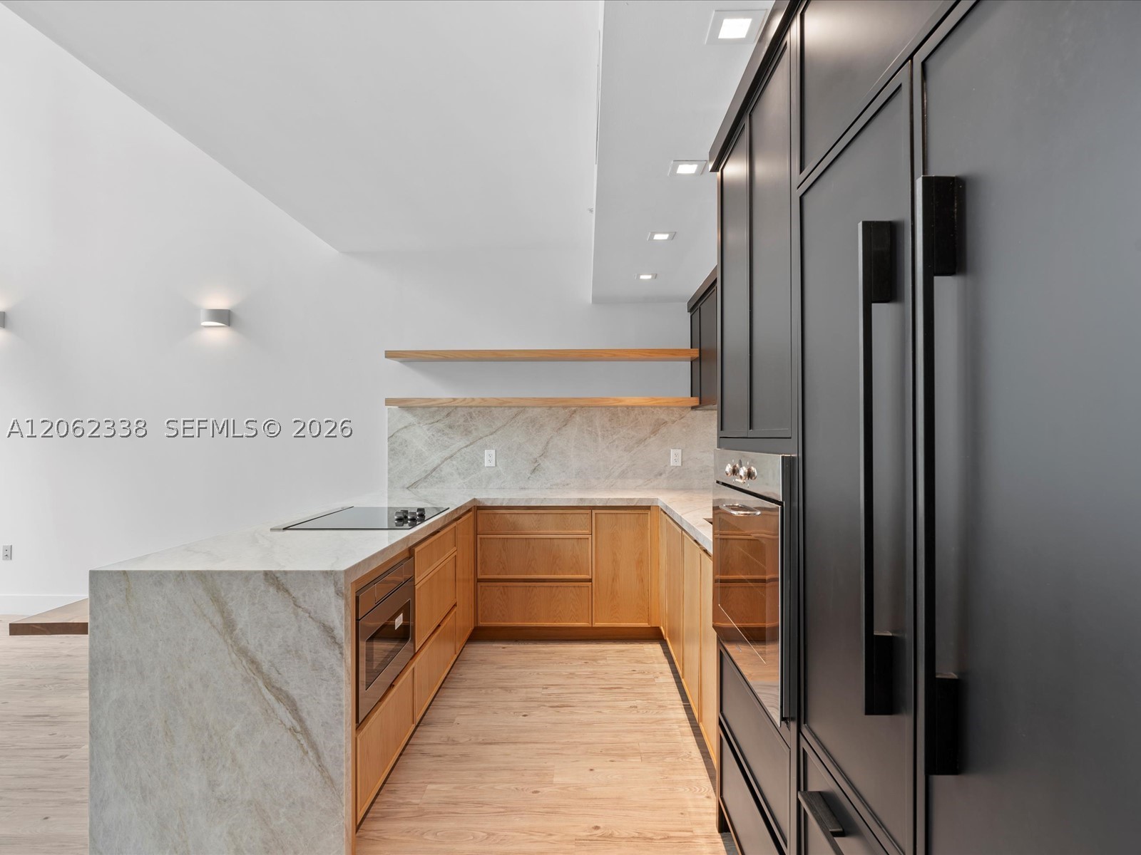 92 SW 3rd St #704, Miami FL 33130