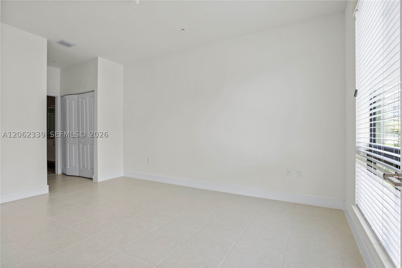 8001 NW 41st St #F-106, Doral FL 33166
