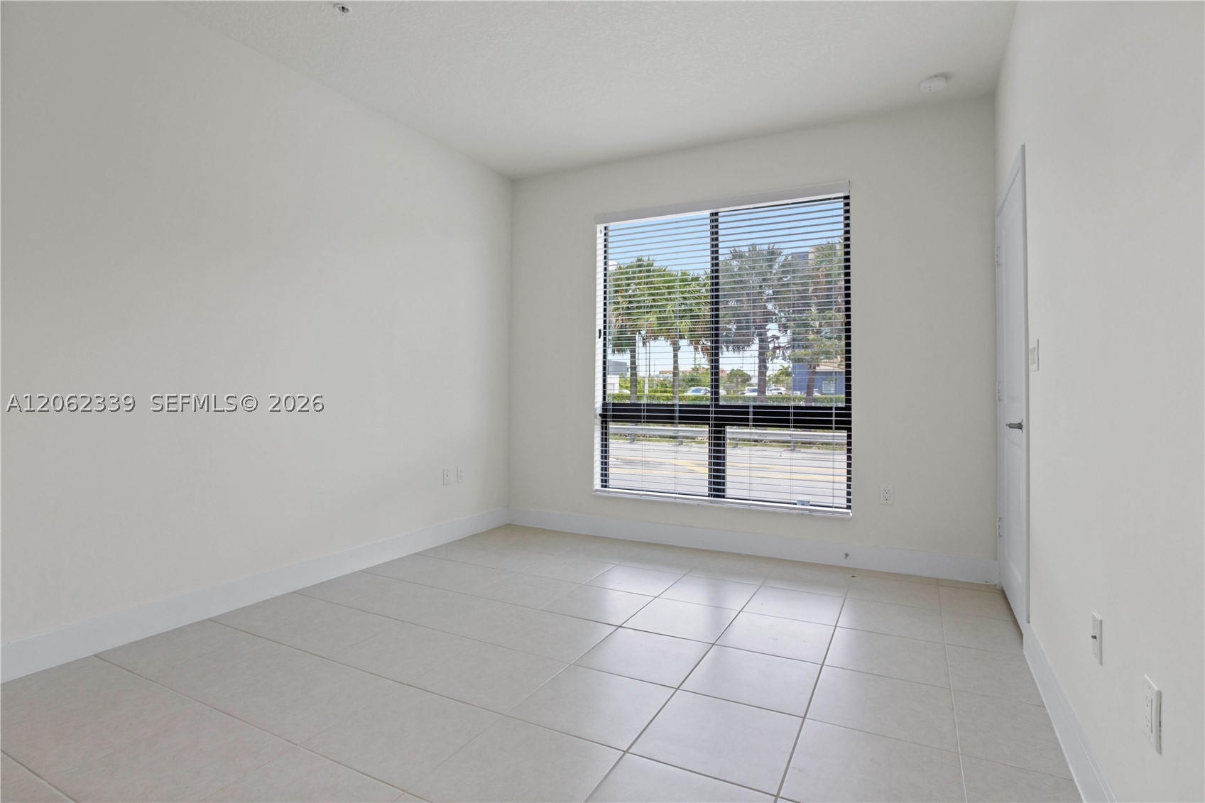 8001 NW 41st St #F-106, Doral FL 33166