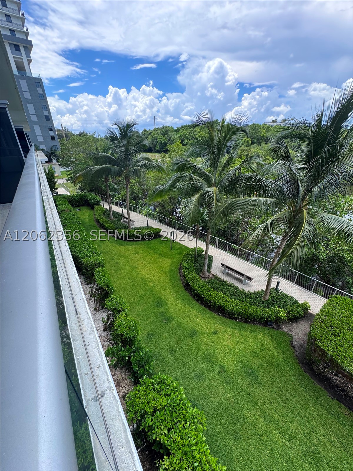 16385 Biscayne Blvd #305, North Miami Beach FL 33160