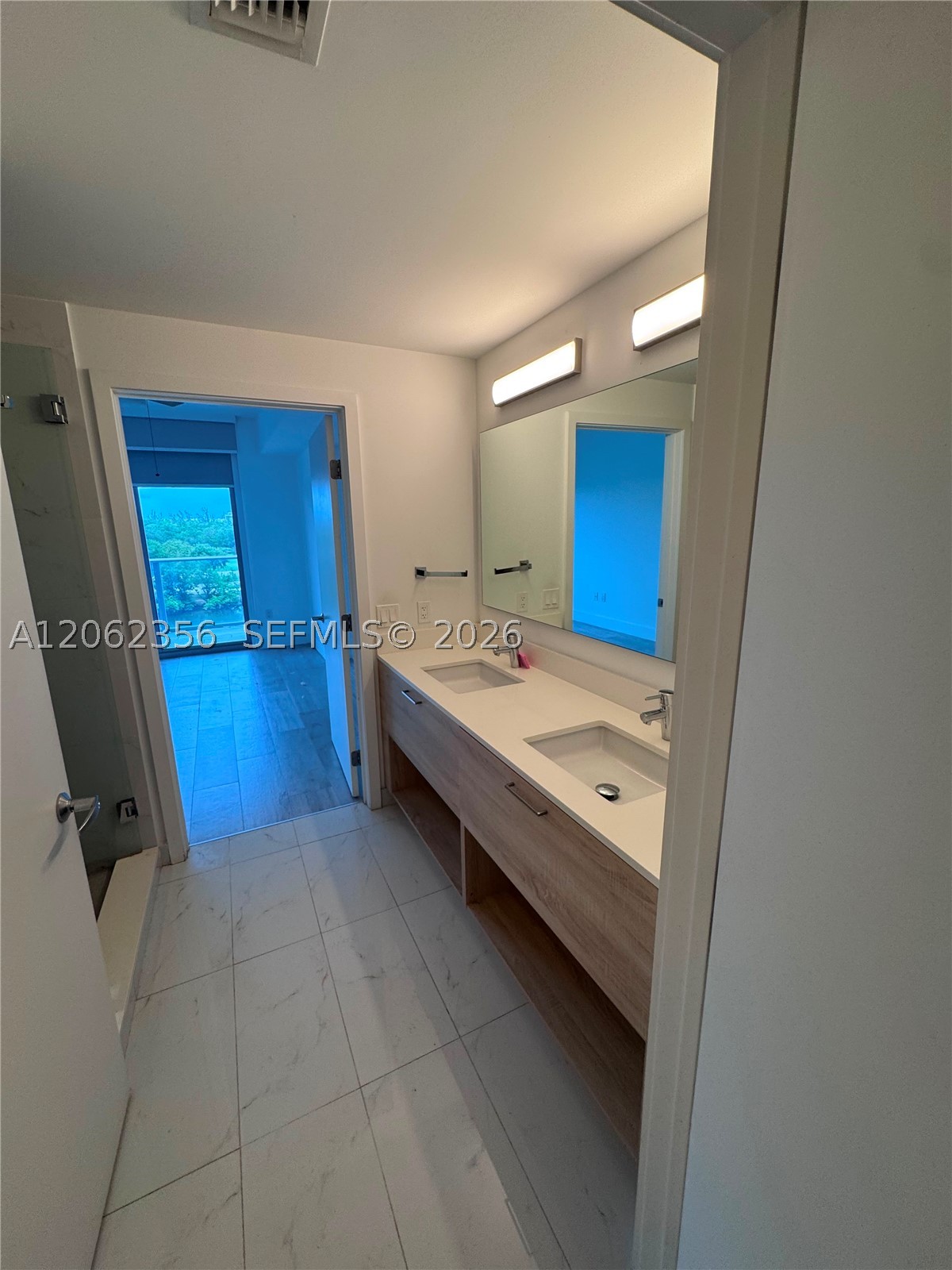 16385 Biscayne Blvd #305, North Miami Beach FL 33160